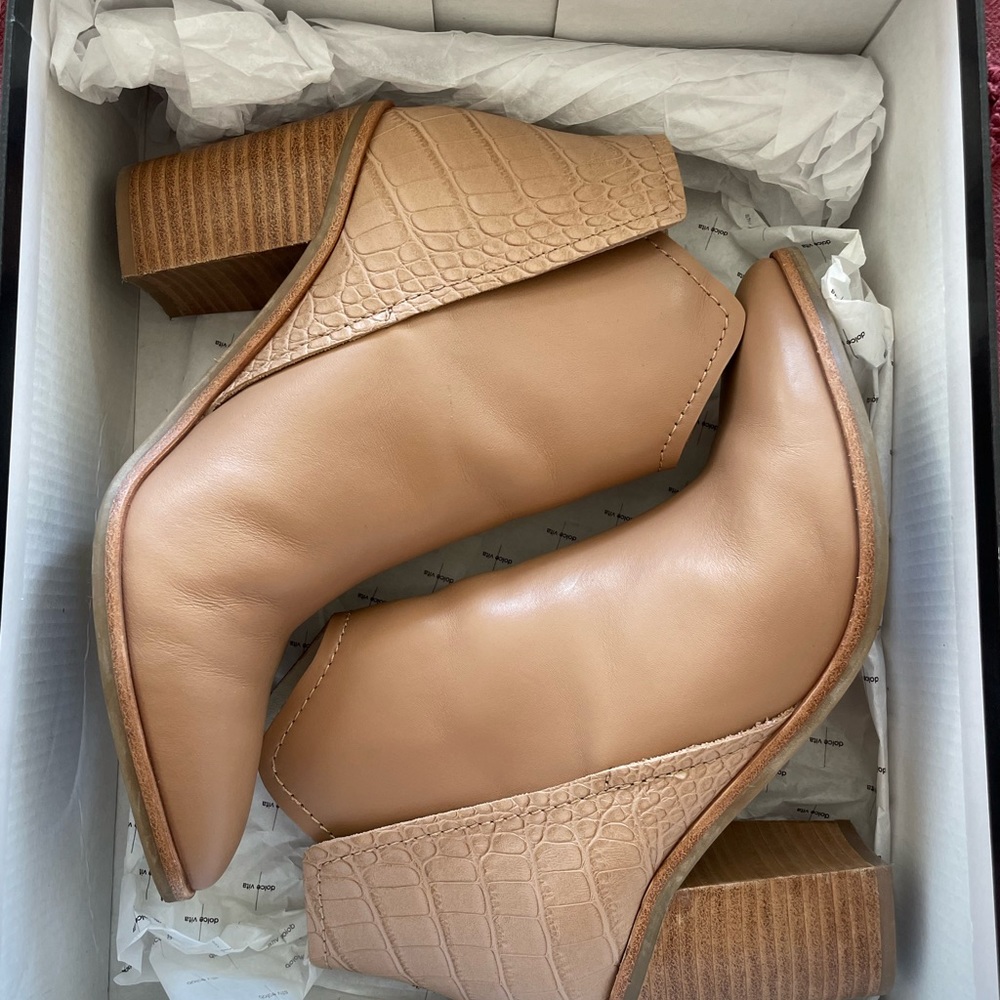 Dolce Vita Rozane bootie size 6 cafe leather